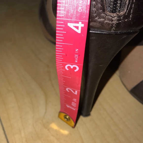 Report Brown Leather and Canvas Ankle Boots. - Picture 5 of 6